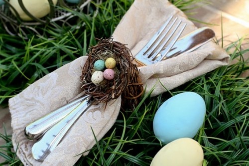 příbory easter eggs easter dekorace deko idea art tráva