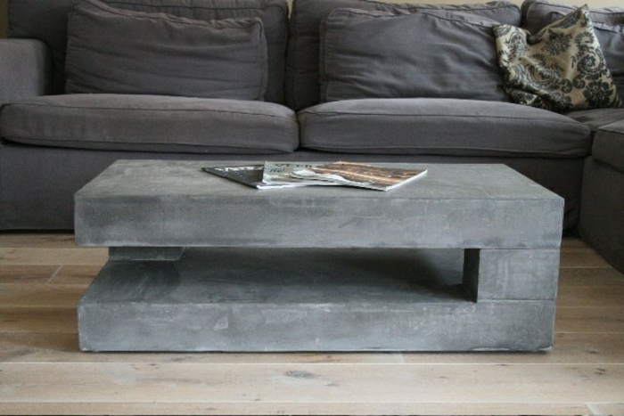 betong salongbord grå grov overflate minimalistisk
