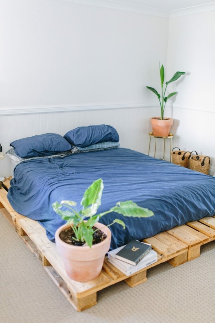 Δημιουργήστε το δικό σας κρεβάτι δημιουργώντας ένα λειτουργικό κρεβάτι παλέτας