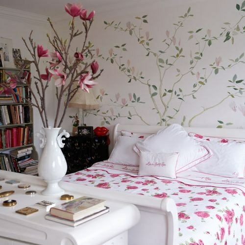 花卉图案花卉墙花瓶床卧室设计