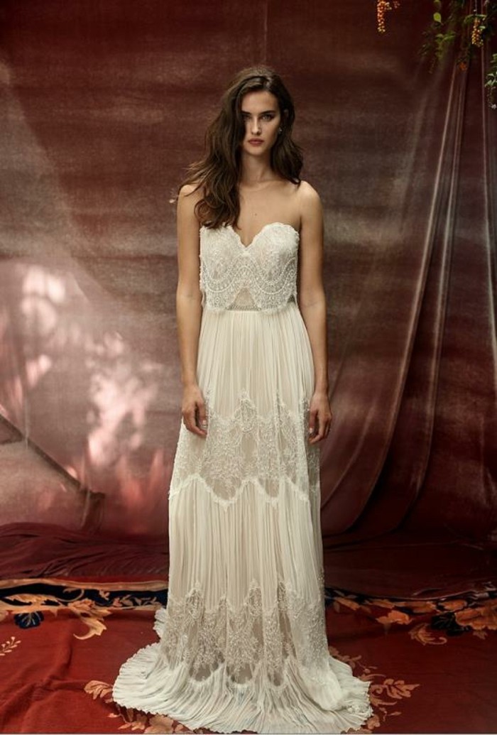 bochemijos stiliaus vestuvių suknelė, nėriniai, balta vestuvių suknelė vasarą