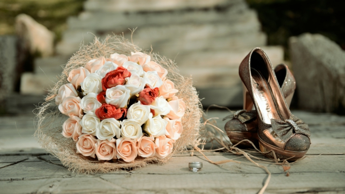 bouquet de mariée vintage mariage roses mariage anneaux de mariage