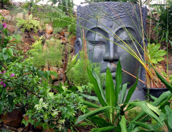 estatua de piedra estatua jardín cabeza de Buda