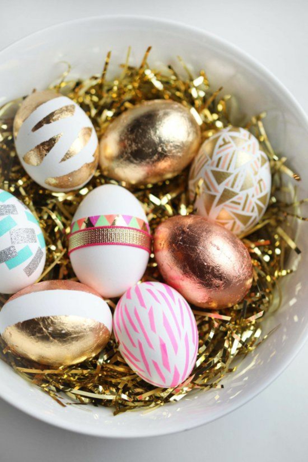 barevné velikonoční vejce obrázky velikonoční vejce tvar zlaté akcenty