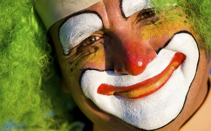 klaun make-up je snadné vytvořit profesionální