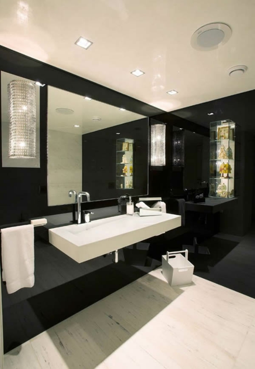 凉爽的浴室黑色灯具天花板灯的图片