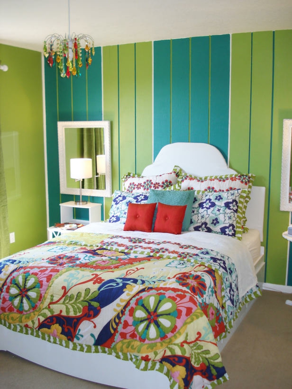 младежка стая момиче свежи цветове легло хвърляне възглавница