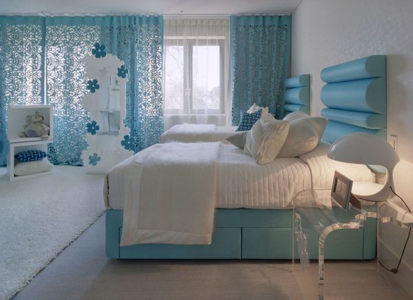 cool ložnice barevná paleta modrá zajímavá