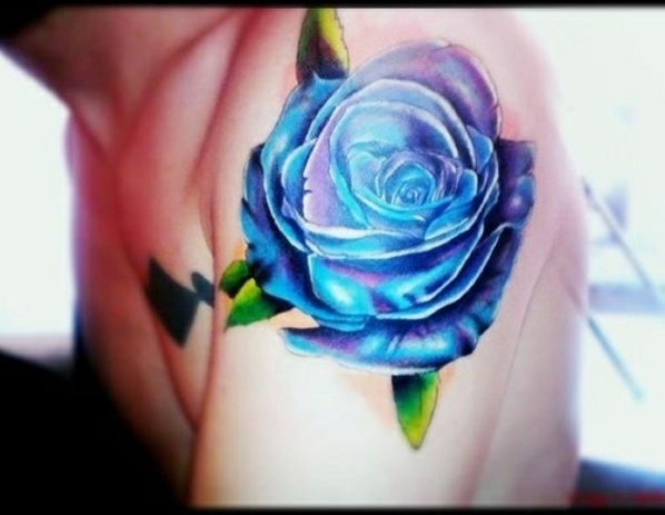 τατουάζ εικόνες δερμάτινα σχέδια τατουάζ μπλε μοβ μπλε τριαντάφυλλο
