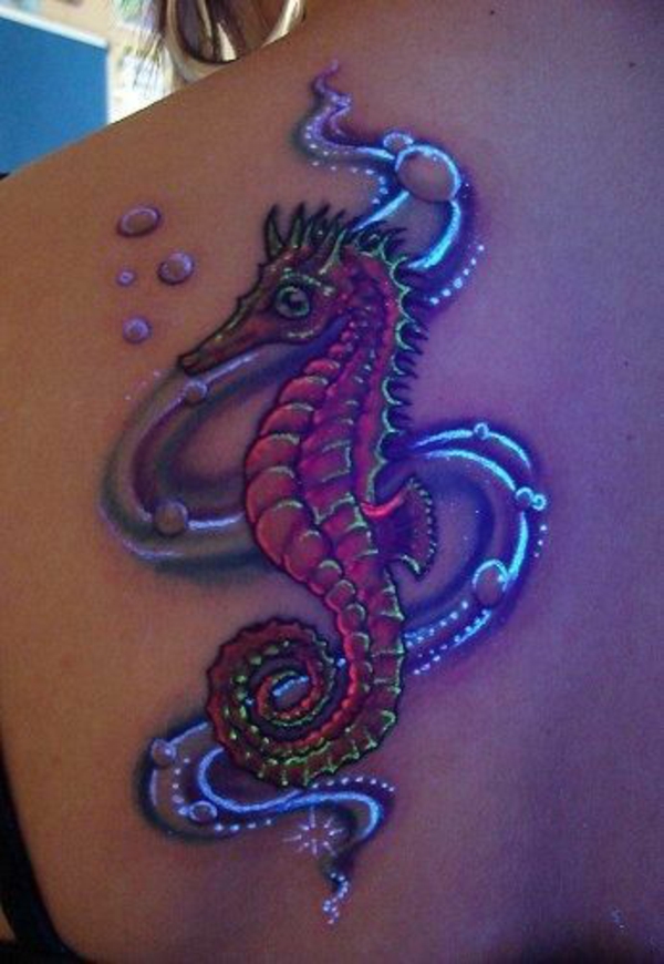 tatovering uv tatovering dragonfly