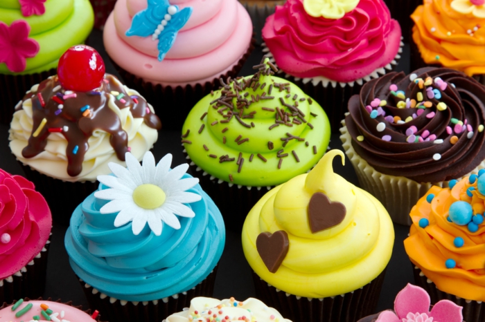 cupcake deco muffins ιδέες λουλούδια κεράσια καρδιές