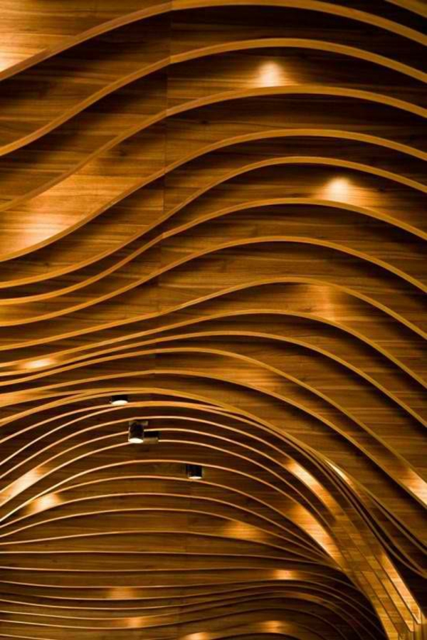 Ondes en bois de conception de plafond