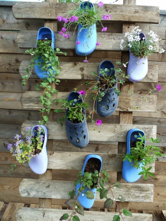 διακοσμητικές ιδέες σπιτικά φυτά κήπου εργοστάσιο παλαιά παπούτσια