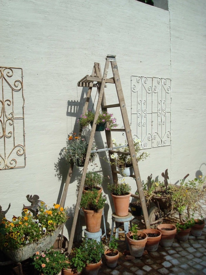 El propio Dekko hace ideas de jardín con escaleras viejas