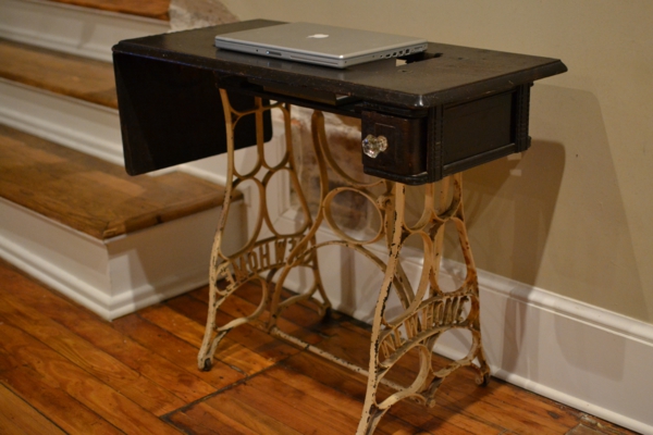 DIY old sewing machine in new furniture conversion