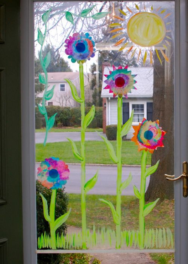 deco ideas decoración de primavera juguete con flores de los niños en la pintura de la ventana