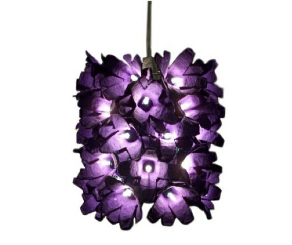 bricolage idées belle boîte à oeufs violet chandelier