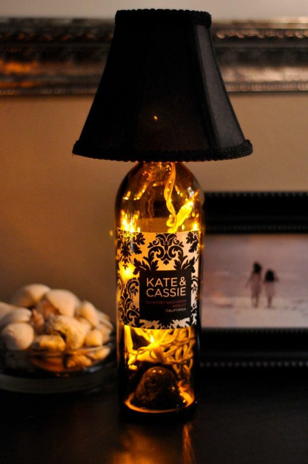 diy lampe bouteille de vin noir abat-jour