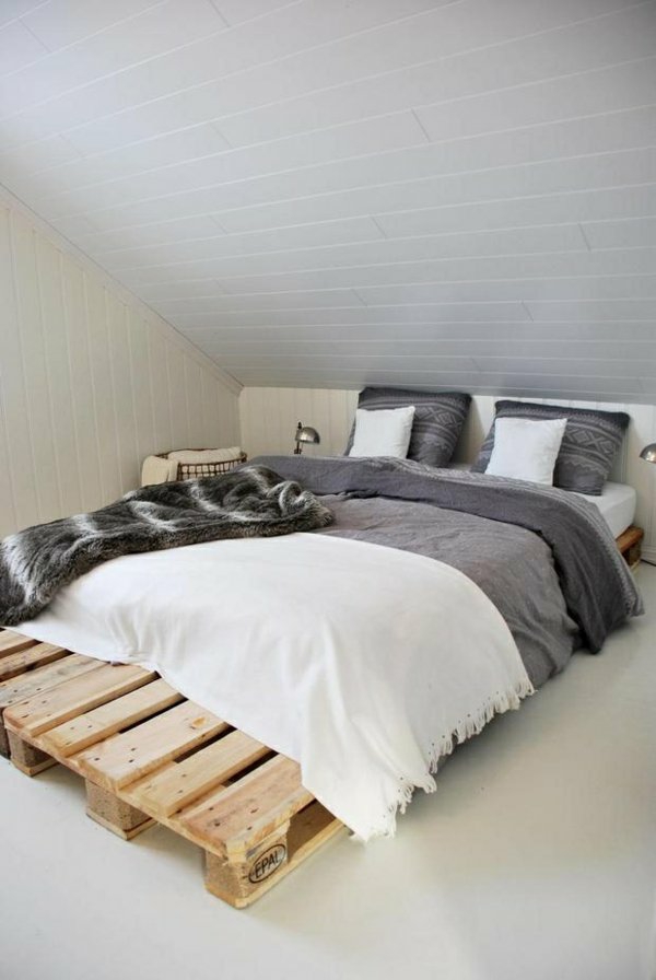 DIY έπιπλα ευρωπαλέτα κρεβάτι ίδια χτίσει απλό σχέδιο