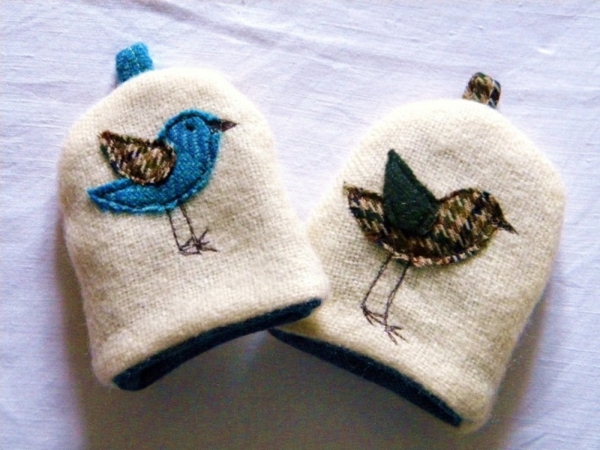 DIY egg warmer sew cool birds motifs