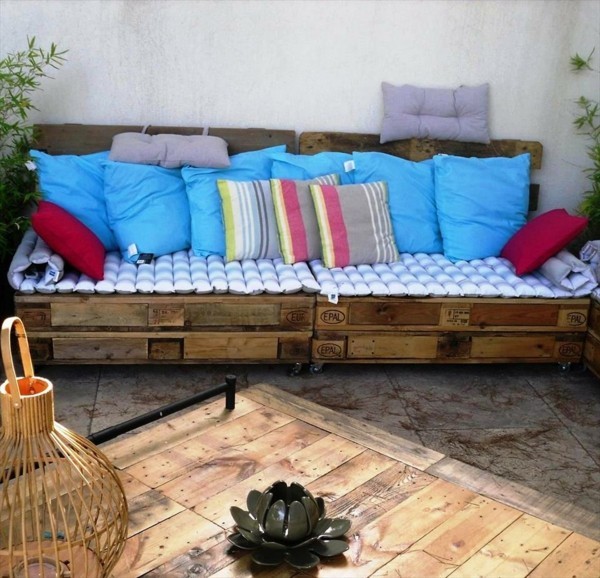 DIY καναπέ από παλέτες έπιπλα κήπου οικοδομήσουμε τον εαυτό σας