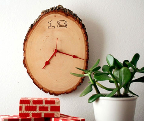 diy ur lavet af naturligt træ