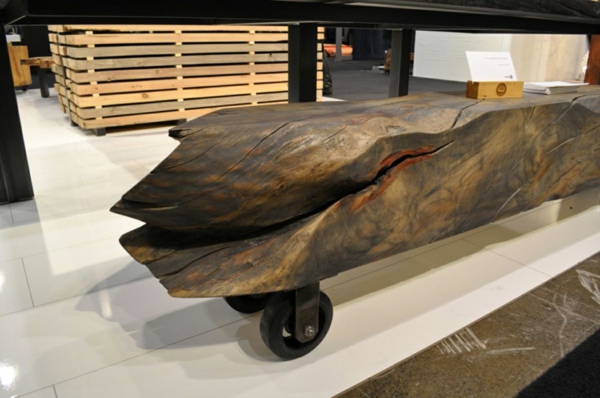 πραγματικό ξύλινο τραπέζι πίνακα επίπλων επί τροχών
