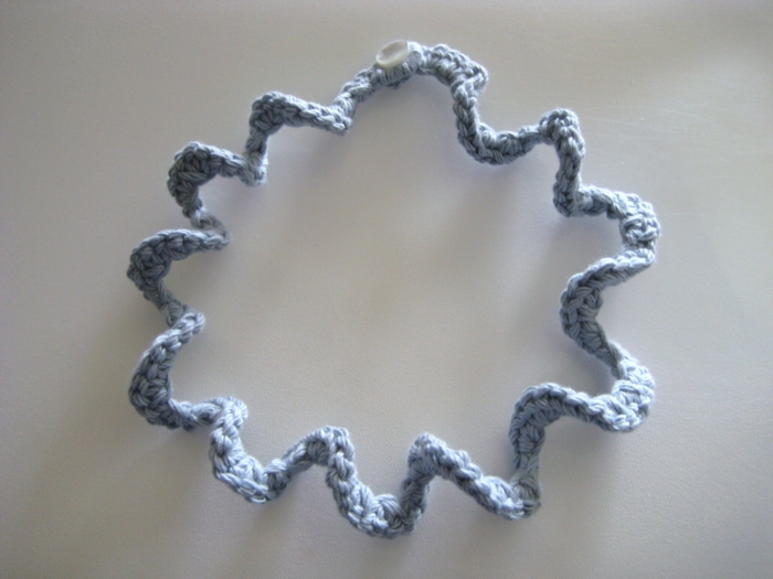 patrón de ganchillo simple collar de lujo espiral