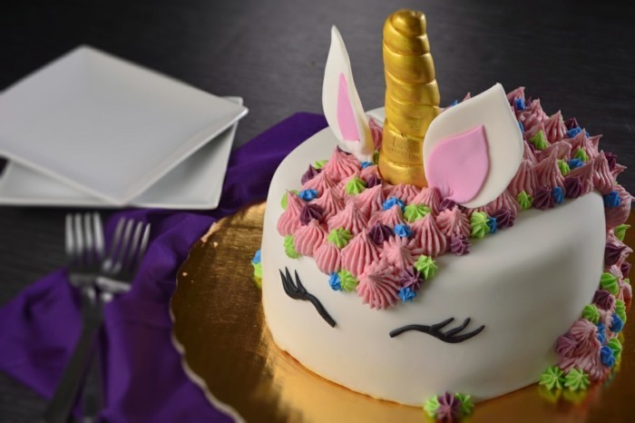 unicorn γενέθλια πίτα γιορτάσει τις ιδέες κόμμα παιδιά
