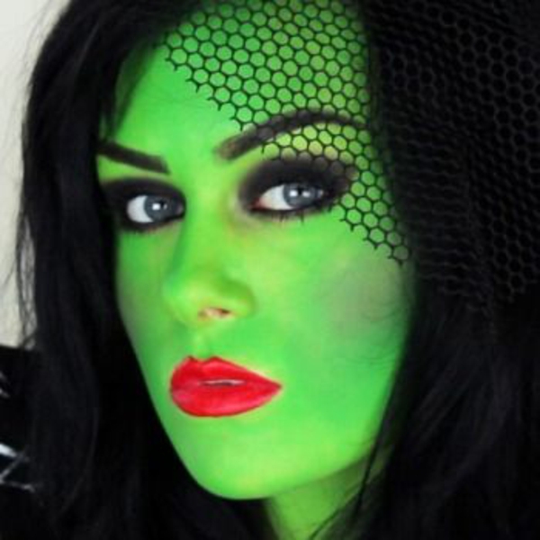 ideas de maquillaje de halloween cara verde
