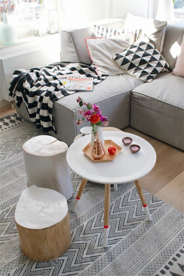 møblering stue skandinavisk møbler sofabord runde tæppe mønster sofa