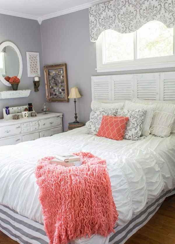 家具的想法卧室床木梳妆台墙漆灰色
