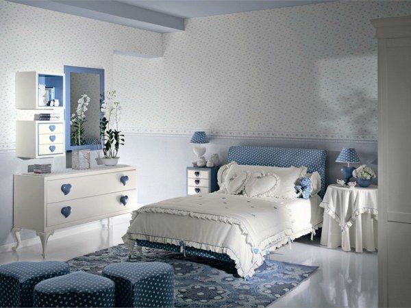 youth room for girls bed carpet table lamps