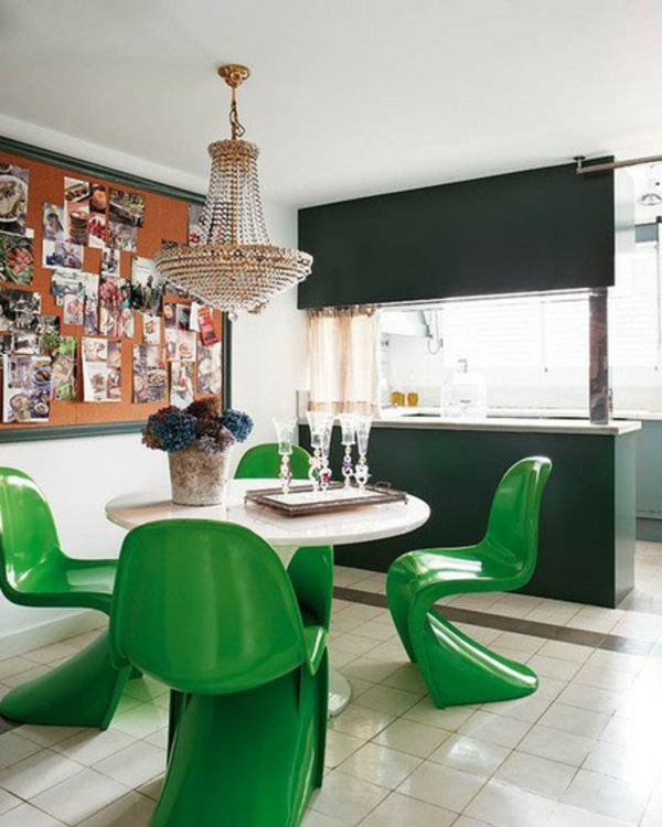 eclectische interieurideeën kleuren gordijnen acryl stoel