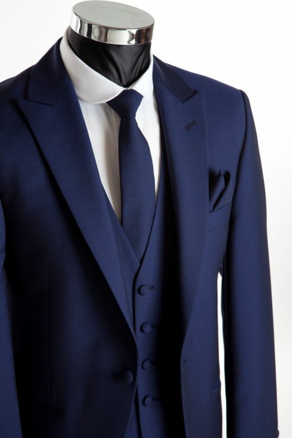 inglés traje elegante hombres traje azul oscuro