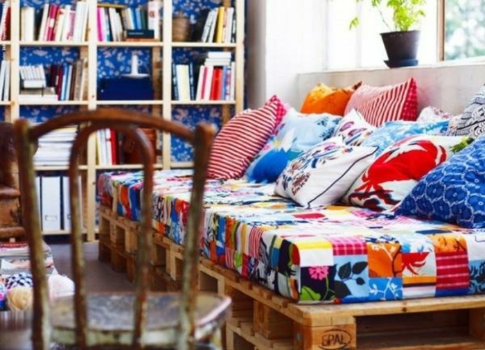 europaletten bed furniture nursery colorful