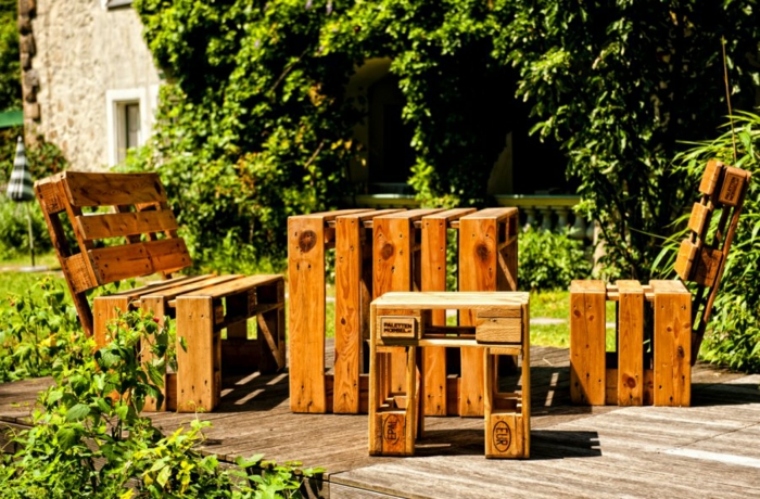 puiset kuormalavat DIY huonekalut puutarhakalusteet itse rakentaa pöytä tuolit