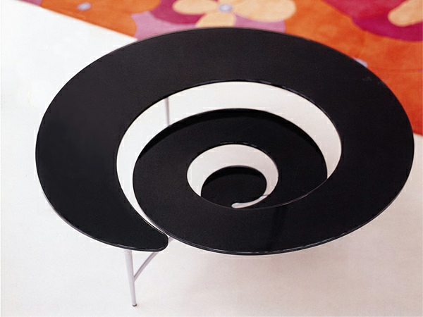 Mesas de centro geniales extremadamente creativas superficie negra espiral