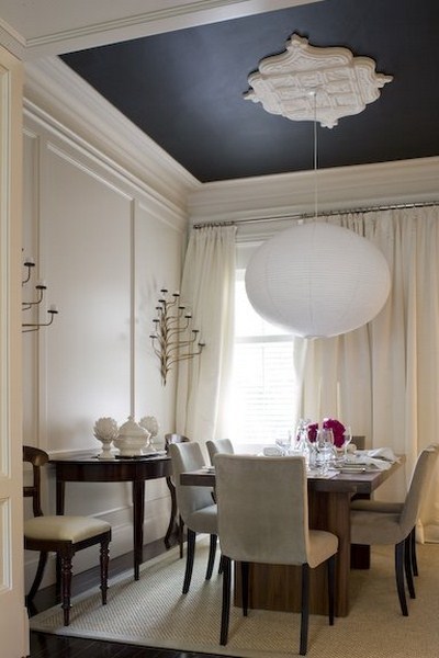 fantastique plafond salle à manger design table chaises