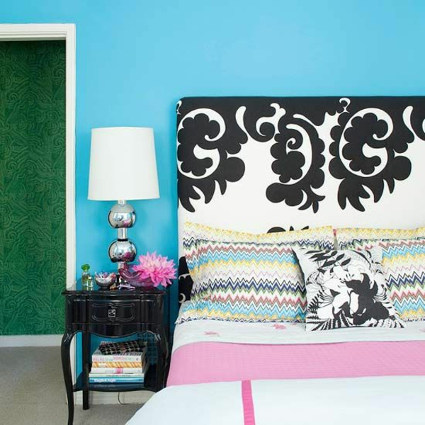 цветен дизайн спалня творчески идеи за цвят синя стена боя легло табла