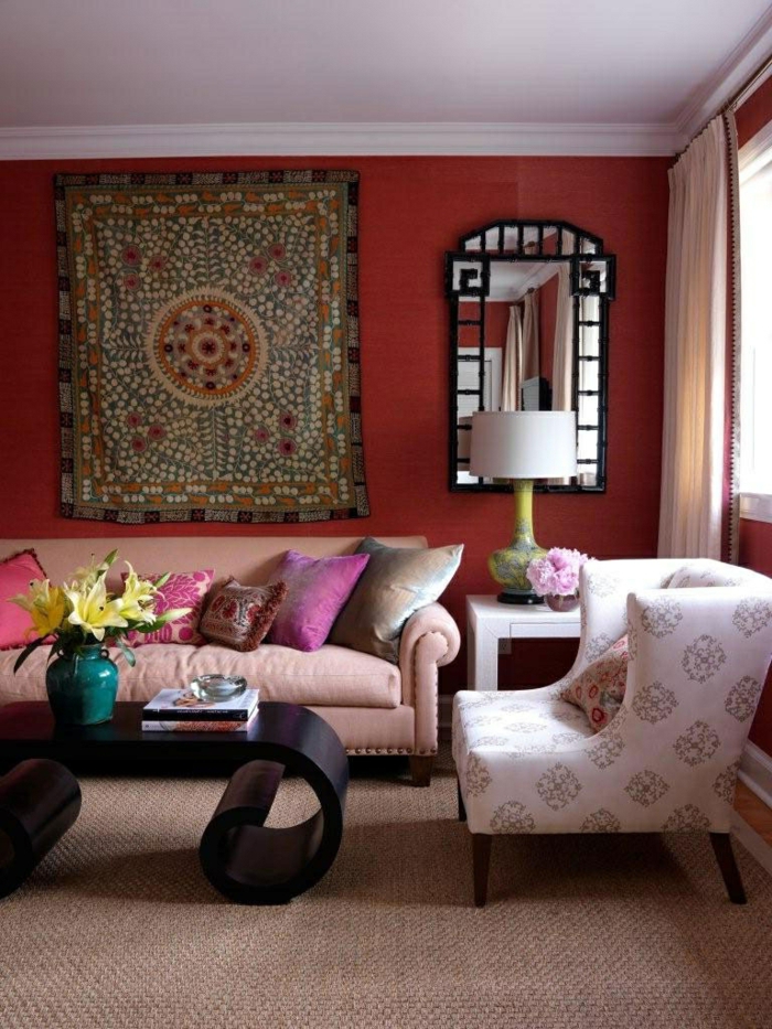 värimaailma olohuone punainen seinämaali sisal matto fancy sohvapöytä