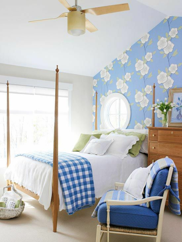 slaapkamer kleuren blauw muurschildering bloemmotief