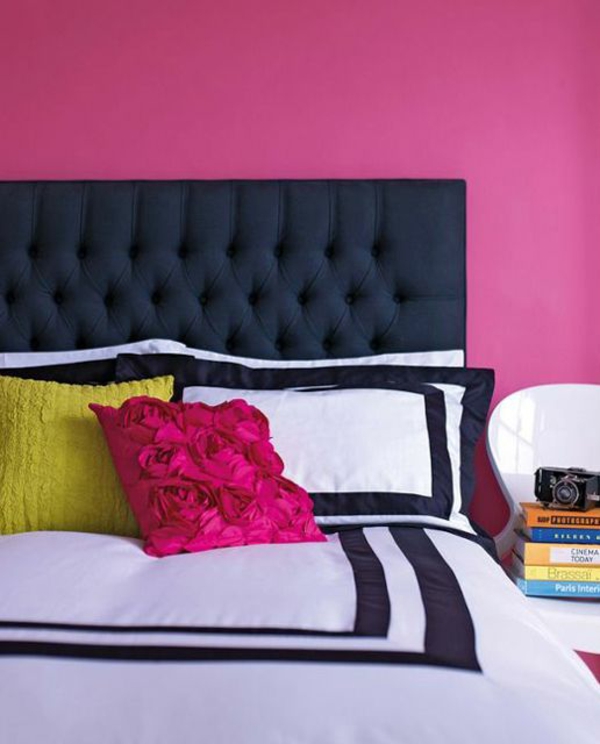 barevné nápady ložnice zdobení růžové zdi lůžko