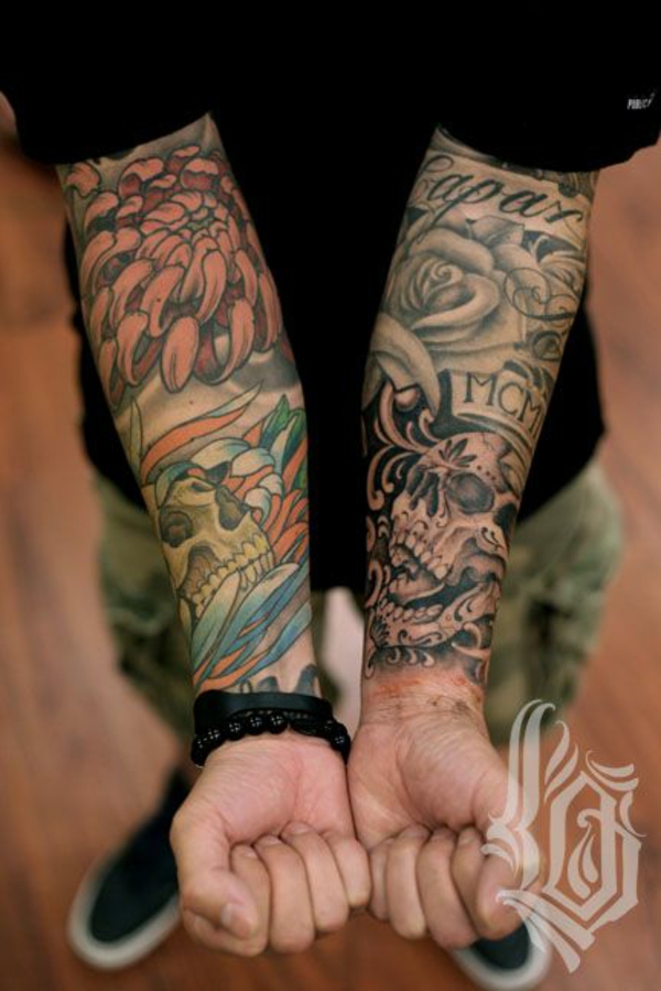 Kreuz mann arm tattoo Rosenkranz Tattoo