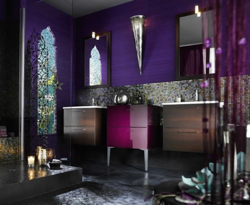 女性紫色细微差别浴室东方图案点缀瓷砖镜子