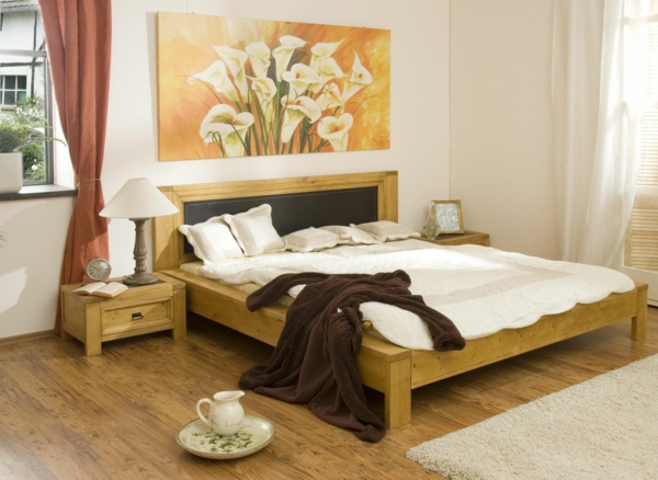פנג שואי המיטה מיטה עץ נמוך ממוקם בחדר השינה בסגנון אסיה