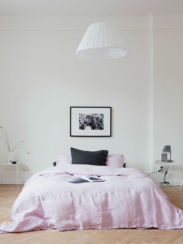feng shui slaapkamer versieren kleuren roze feng shui bed