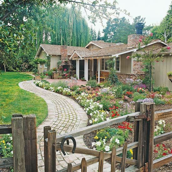 Ιδέες κήπου εξοχικό σπίτι ξύλινο φράχτη