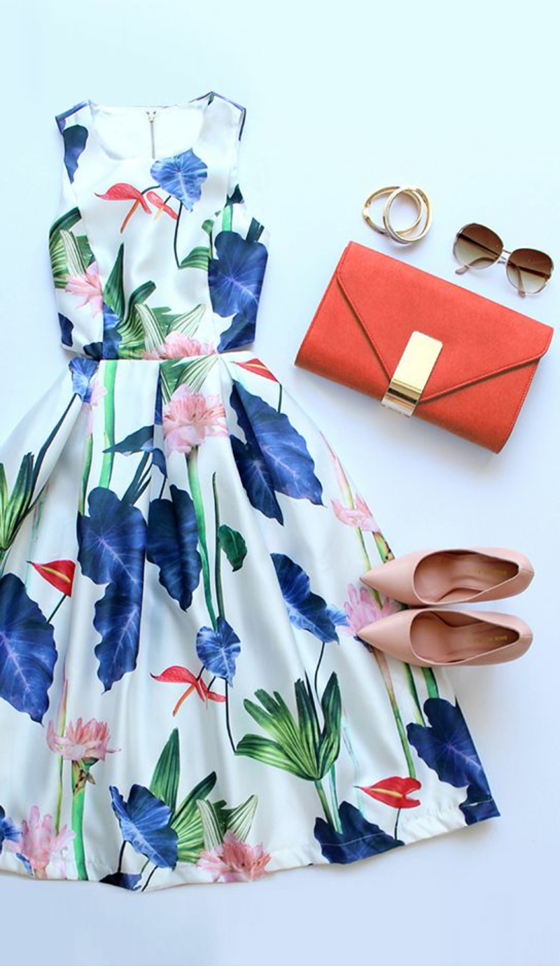 slavnostní letní šaty dámy květinové šaty trendy