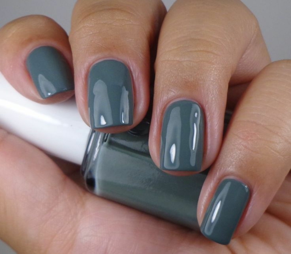 fingernailer bilder enkelt nagel design grå enkle negler